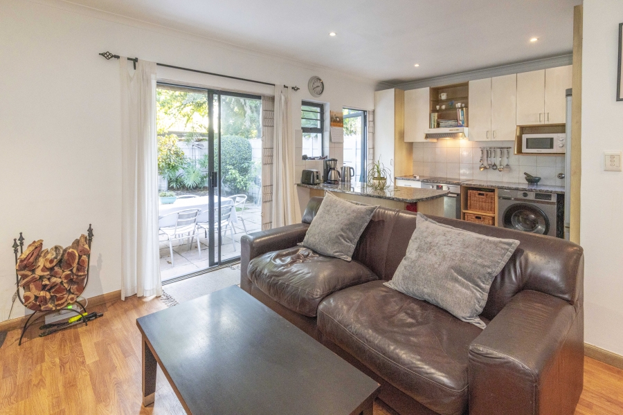 2 Bedroom Property for Sale in Claremont Western Cape